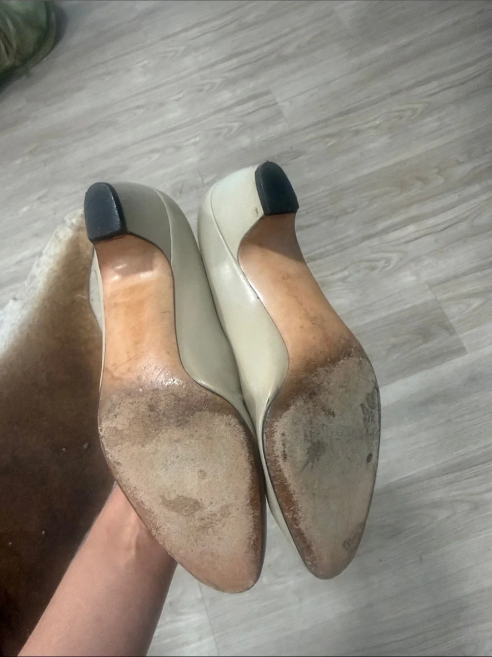 Salvatore Ferragamo Light Beige Leather Bow Pumps with Gold Accent